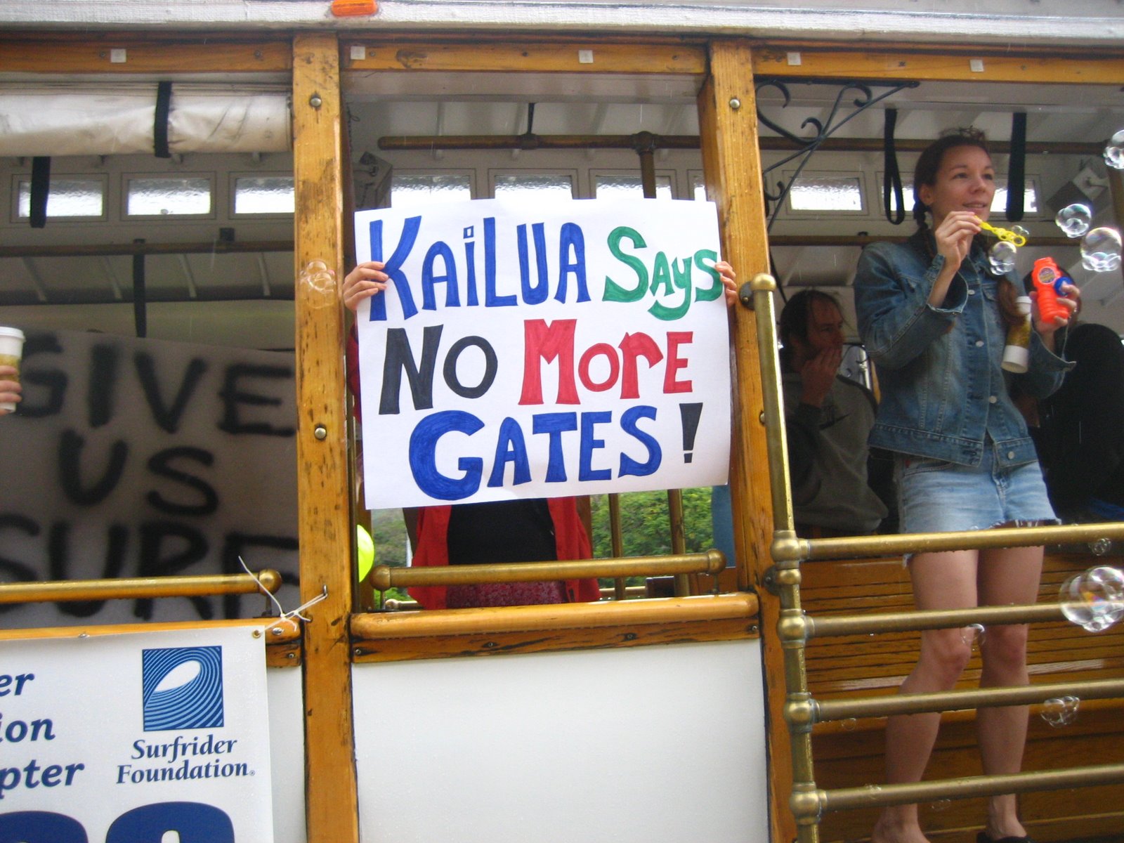 Kailua Signwaving on Trolley